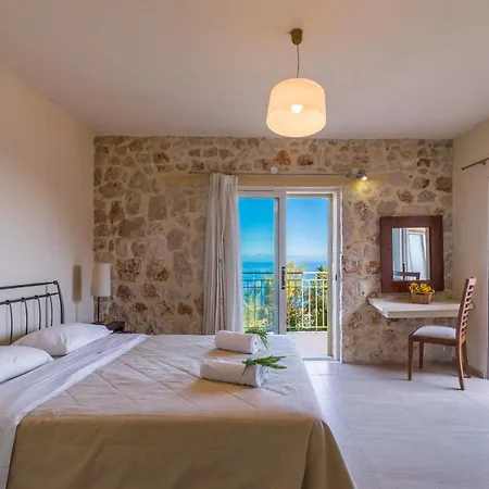 Villa Mirsini By Spathion